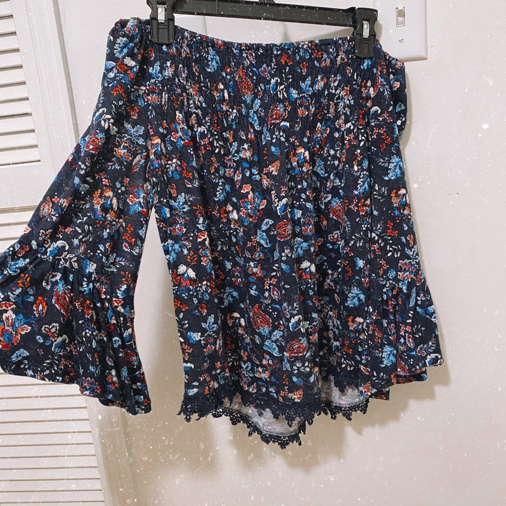 Off the Shoulder Blouse💜💙